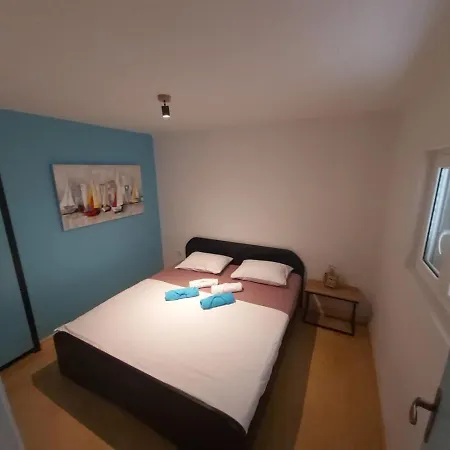 Lejlighed 2022 Renovated Apartment On The Beach