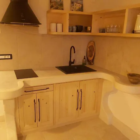 2022 Renovated Apartment On The Beach Poljana (Ugljan)